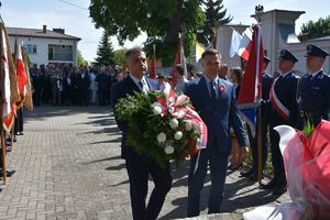 Prezydent Miasta Puławy z kwiatami