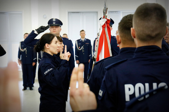 Policjanci podczas ślubowania