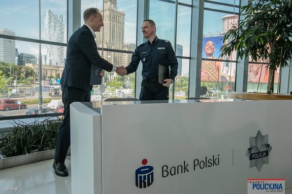 Komendant Główny Policji z Prezesem Banku PKO BP