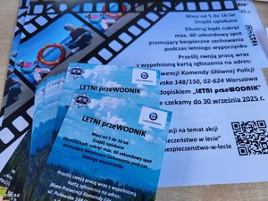 ulotki z informacjami o konkursie