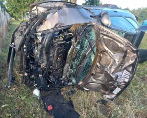 rozbita Honda na boku