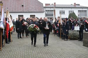 Wiceprezydent i Przewodniczący z wieńcem