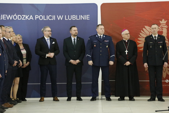 uczestnicy spotkania wielkanocnego służb mundurowych
