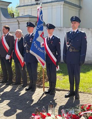 Poczet sztandarowy Komendy Powiatowej Policji w Puławach