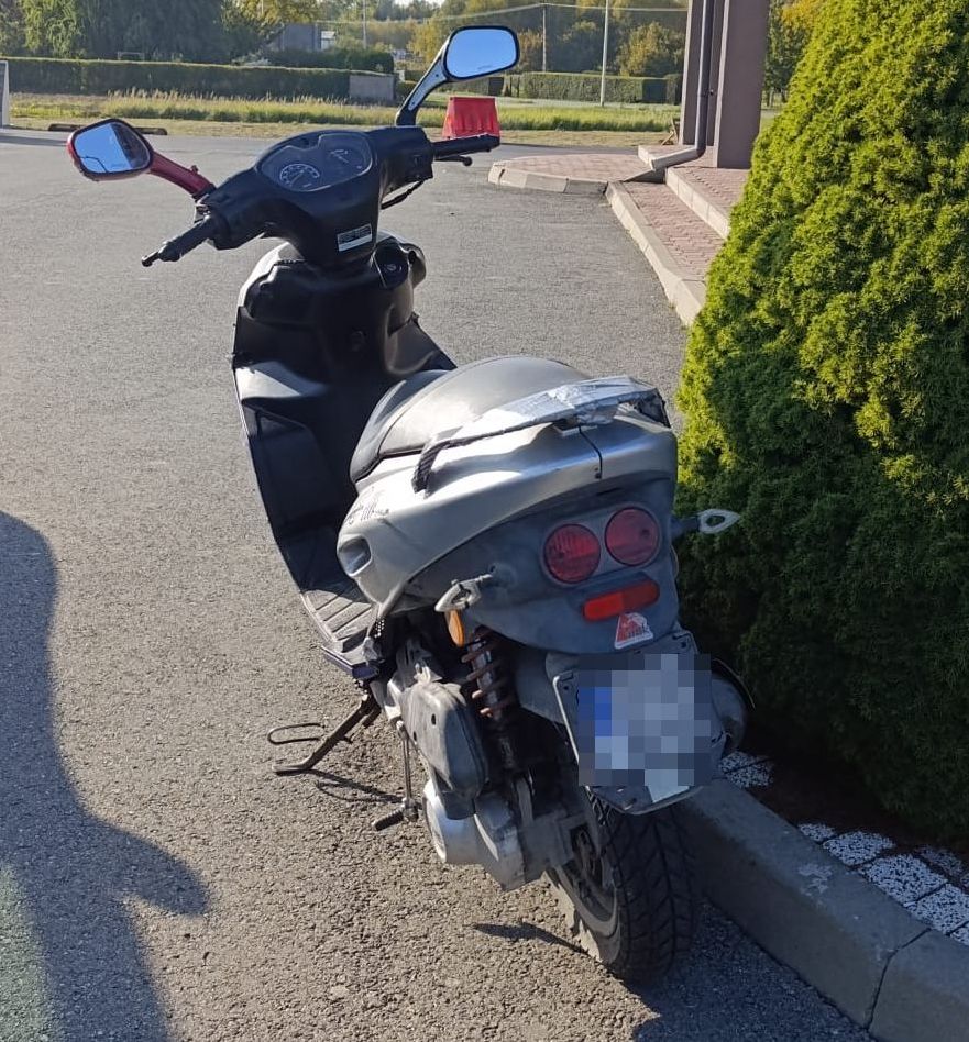Zatrzymano nietrzeźwego kierującego motorowerem we Wronowie